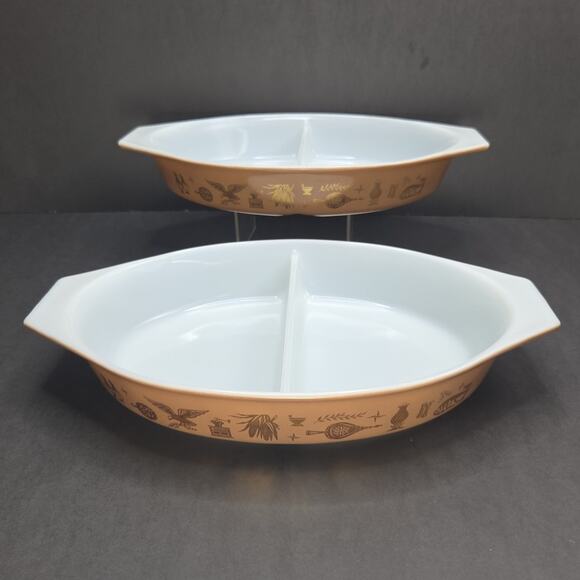 Pyrex Early American 1.5 Quart Oval Divided Covered Casserole Dish Set of 2 - Picture 1 of 13